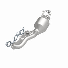 Load image into Gallery viewer, MagnaFlow Direct Fit Catalytic Converter 01-04 Nissan Frontier Passenger Side Manifold