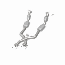 Load image into Gallery viewer, MagnaFlow Direct Fit Catalytic Converter 96-98 4.6L *California*