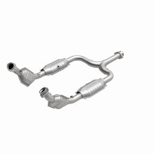 Load image into Gallery viewer, MagnaFlow Direct Fit Catalytic Converter 01-04 Ford Mustang 3.8L CA