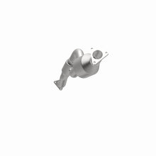 Load image into Gallery viewer, MagnaFlow Direct Fit Catalytic Converter 2007-2010 Q7 V6 3.6 OEM Underbody