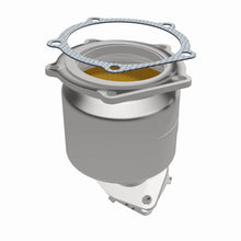 Load image into Gallery viewer, MagnaFlow Direct Fit Catalytic Converter 99-05 Hyundai Sonata 2.4L