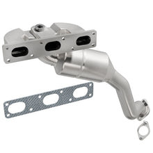 Load image into Gallery viewer, MagnaFlow Direct Fit Catalytic Converter BMW 5 01-03 front