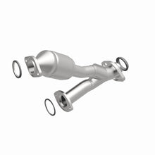 Load image into Gallery viewer, MagnaFlow DF Cat Conv 99-03 Lexus/Toyota RX300/Highlander Truck 3.0L Passgr Sde *NOT FOR SALE IN CA*