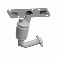 Load image into Gallery viewer, MagnaFlow Direct Fit Catalytic Converter MPV- 00-01 6 2.5L OEM