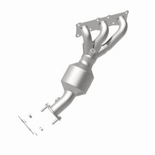 Load image into Gallery viewer, MagnaFlow Direct Fit Catalytic Converter 06-08 BMW Z4 3.0L rr