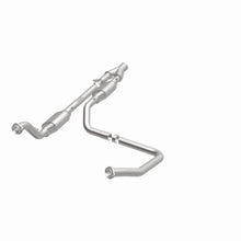 Load image into Gallery viewer, MagnaFlow Direct Fit Catalytic Converter 04-07 Dodge Ram 5.7L