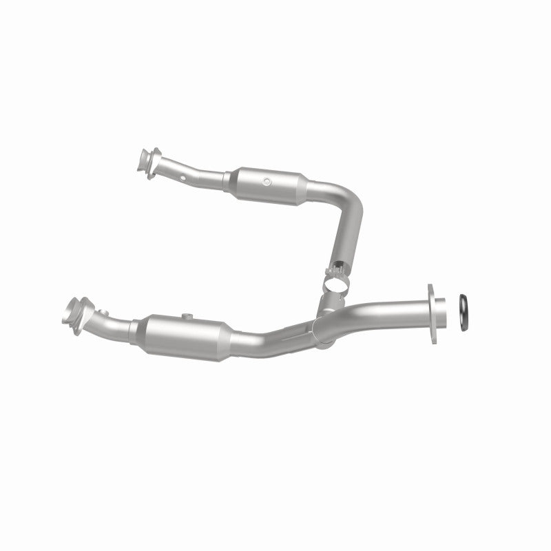 MagnaFlow DF Cat Conv 06-09 Ford Explorer/06-10 Mercury Mountaineer 4.6L Y-Pipe Assembly (49 State)