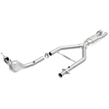 Load image into Gallery viewer, MagnaFlow Direct Fit Catalytic Converter 98 Lincoln Mark VIII 4.6L
