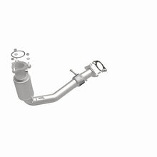 Load image into Gallery viewer, MagnaFlow Direct Fit Catalytic Converter 14-16 GMC Terrain / 15-16 Chevrolet Equinox 2.4L