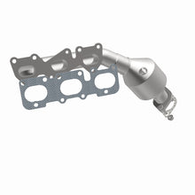 Load image into Gallery viewer, MagnaFlow Direct Fit Catalytic Converter 2009 Kia Borrego 3.8L Passenger Side