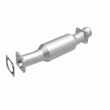Load image into Gallery viewer, MagnaFlow Direct Fit Catalytic Converter California Grade 79-80 International Scout II 5.0L