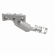 Load image into Gallery viewer, MagnaFlow Direct Fit Catalytic Converter 09-10 528i 3.0L Rear