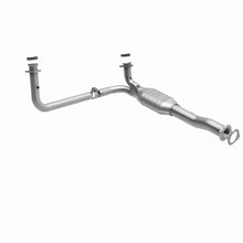 Load image into Gallery viewer, MagnaFlow Direct Fit Catalytic Converter GM 1500/2500/3500 Truck 96-
