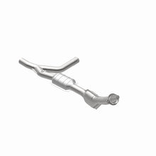 Load image into Gallery viewer, MagnaFlow Direct Fit Catalytic Converter 97-98 E150/E250 4.2L PS