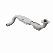 Load image into Gallery viewer, MagnaFlow DF Cat Conv 04-06 Ford F-150 Pick Up (Exc Heritage) / 06 Lincoln Mark LT Truck Driver Side
