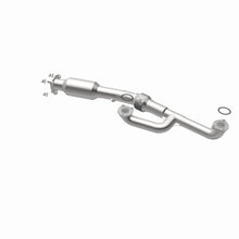 Load image into Gallery viewer, MagnaFlow Direct Fit Catalytic Converter 16-17 Honda Odyssey 3.5L V6 Underbody