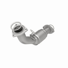 Load image into Gallery viewer, MagnaFlow Direct Fit Catalytic Converter 99-02 Toyota 4 Runner 3.4L Front