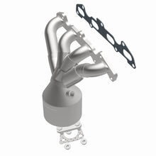 Load image into Gallery viewer, MagnaFlow Direct Fit Catalytic Converter 01-02 Kia Rio 1.5L