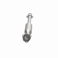 Load image into Gallery viewer, MagnaFlow Direct Fit Catalytic Converter OEM 2003-2004 Toyota Tundra Underbody - 28.75in Length