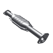 Load image into Gallery viewer, MagnaFlow Direct Fit Catalytic Converter 01-03 Montero Sport rr OEM