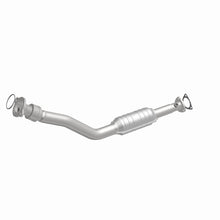 Load image into Gallery viewer, MagnaFlow Direct Fit Catalytic Converter 97-03 Chevy Malibu 3.1L