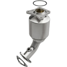 Load image into Gallery viewer, MagnaFlow DF Catalytic Conv Nissan 04-05 Maxima Manifold/2006 Altima Manifold/04-09 Quest 3.5L Rear