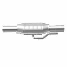 Load image into Gallery viewer, MagnaFlow Direct Fit Catalytic Converter 95 Dodge Ram 2500Hd 5.9L/8.