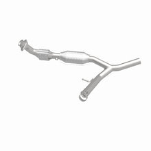 Load image into Gallery viewer, MagnaFlow Direct Fit Catalytic Converter 04-05 Ford F-150 5.4L P/S 2WD (Excl 04 Heritage Edition)