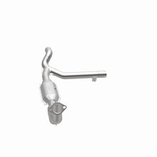 Load image into Gallery viewer, MagnaFlow Direct Fit Catalytic Converter 99-00 Ford Exped 4.6L