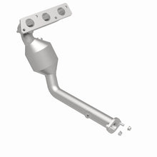 Load image into Gallery viewer, MagnaFlow Direct Fit Catalytic Converter 02-03 Freelander 2.5L