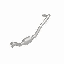 Load image into Gallery viewer, MagnaFlow Direct Fit Catalytic Converter 2005 Dodge Ram 1500 3.7/ 4.7