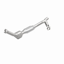 Load image into Gallery viewer, MagnaFlow Direct Fit Catalytic Converter 97-98 Ford Trucks 5.4L
