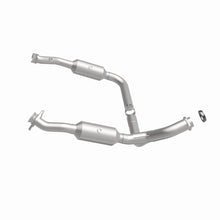 Load image into Gallery viewer, MagnaFlow DF Conv Ford/Mercury 06-10 Explorer/Mountaineer/ 07-10 Explorer SportTrac 4.0L Y-Pipe Assy