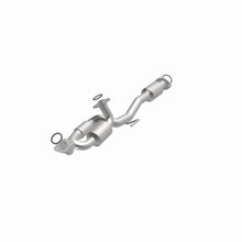Load image into Gallery viewer, MagnaFlow Direct Fit Catalytic Converter 97-01 Toyota Camry 3.0L / 96-98 Lexus ES300 3.0L