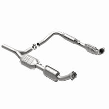 Load image into Gallery viewer, MagnaFlow Direct Fit Catalytic Converter 07-08 Ford E-150 4.6L