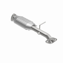 Load image into Gallery viewer, MagnaFlow Direct Fit Catalytic Converter 98-00 Kia Sportage
