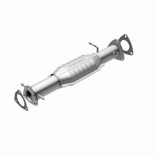 Load image into Gallery viewer, MagnaFlow Direct Fit Catalytic Converter 96-97 GM S10 Pickup 4.3L