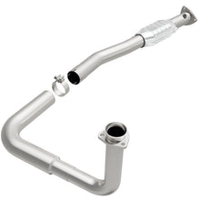 Load image into Gallery viewer, MagnaFlow Direct Fit Catalytic Converter 97-00 GM Van 5.7L Lf