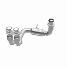 Load image into Gallery viewer, MagnaFlow Direct Fit Catalytic Converter OEM Grade 00-05 Toyota MR2 Spyder 1.8L Rear