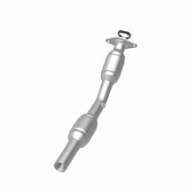 Load image into Gallery viewer, MagnaFlow Direct Fit Catalytic Converter 03-04 Vibe/Matrix/Corol OEM