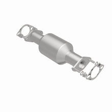 Load image into Gallery viewer, MagnaFlow Direct Fit Catalytic Converter 03-06 Kia Sorento 3.5L Rear (49 State)