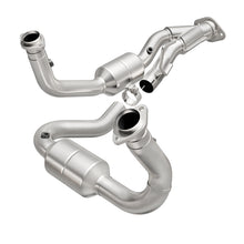 Load image into Gallery viewer, MagnaFlow Direct Fit Catalytic Converter 05-06 Gr Cherokee 4.7 OEM