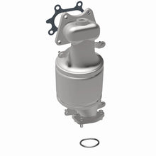 Load image into Gallery viewer, MagnaFlow Direct Fit Catalytic Converter 04-07 Saturn VUE 3.5L Front