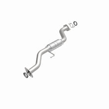 Load image into Gallery viewer, MagnaFlow Direct Fit Catalytic Converter 06-08 Suzuki Grand Vitara 2.7L