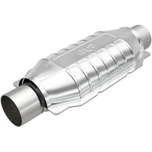 Load image into Gallery viewer, MagnaFlow Universal Catalytic Converter 2.5in Inlet 2.5in Outlet 16in Length