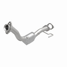 Load image into Gallery viewer, MagnaFlow Direct Fit Catalytic Converter 96-98 Explorer-Mountaineer