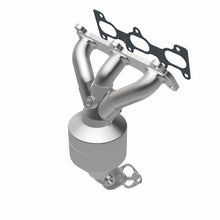 Load image into Gallery viewer, MagnaFlow DF Cat. Conv05-06 Hyundai Santa Fe/05-09 Tucson / 05-08 Kia Sportage D/S Manifold