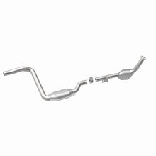 Load image into Gallery viewer, MagnaFlow Direct Fit Catalytic Converter 2003 ML350 3.7L Underbody