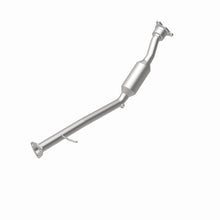 Load image into Gallery viewer, MagnaFlow Direct Fit Catalytic Converter 2002 Saturn VUE 2.2L