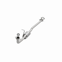 Load image into Gallery viewer, MagnaFlow Direct Fit Catalytic Converter 95-96 Geo Metro 1.0L